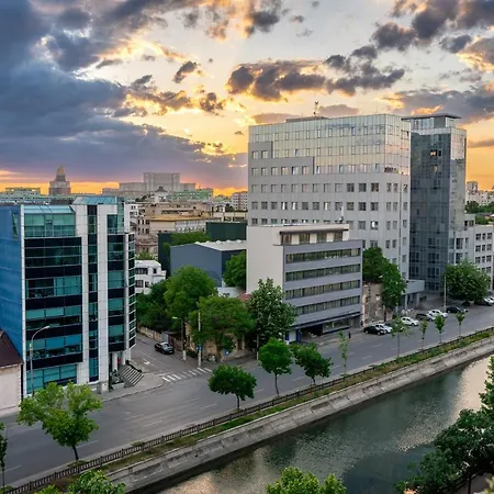 Artsy Riverside - 1br Amazing Apartament