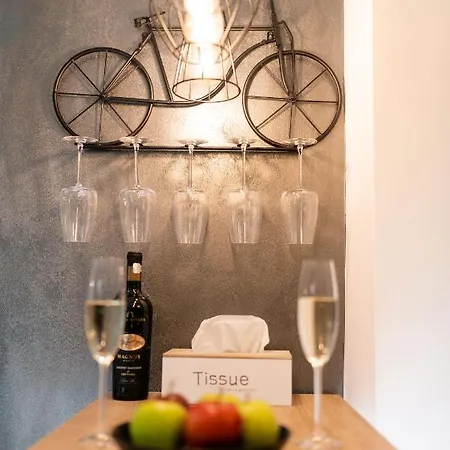 Apartamento Artsy Riverside - 1br Amazing Bucareste