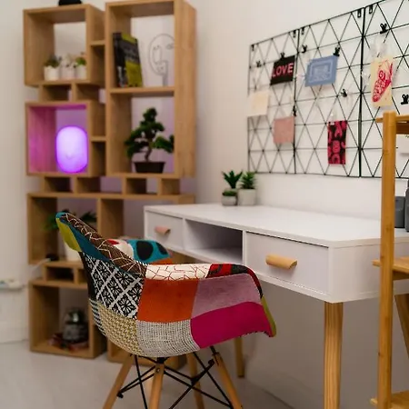 Artsy Riverside - 1br Amazing Appartamento Bucarest