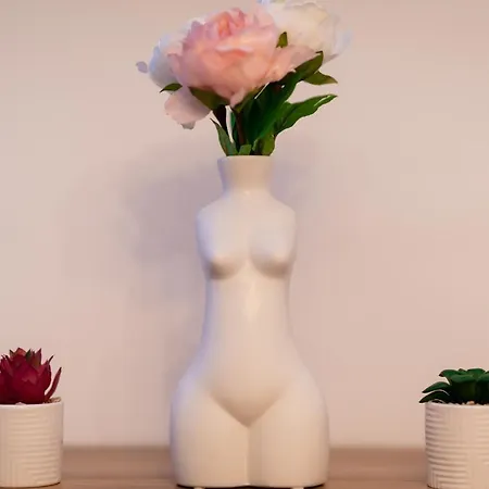 Artsy Riverside - 1br Amazing Bukarest