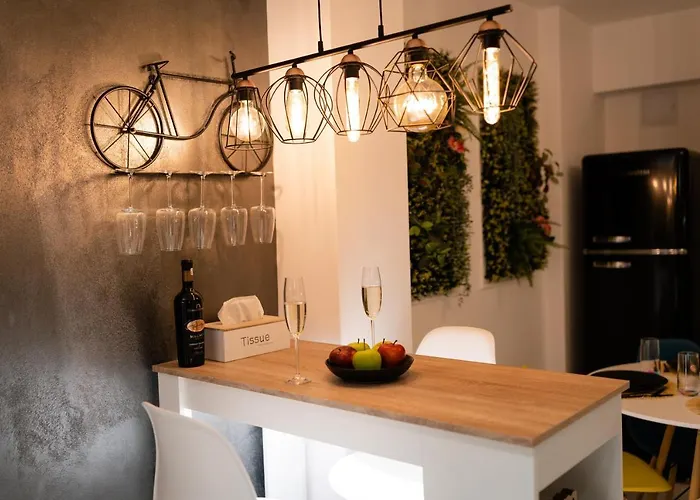 Artsy Riverside - 1br Amazing Бухарест