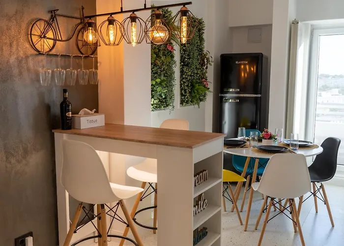 Artsy Riverside - 1br Amazing بوخارست