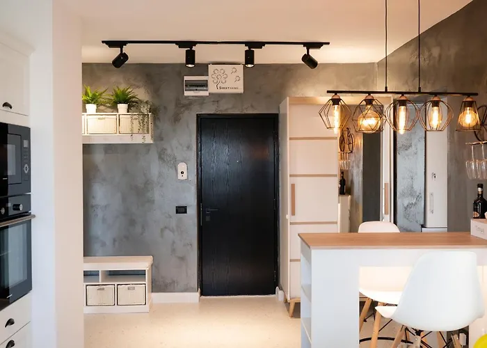 Artsy Riverside - 1br Amazing * بوخارست