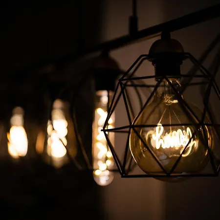 Апартаменты Artsy Riverside - 1br Amazing